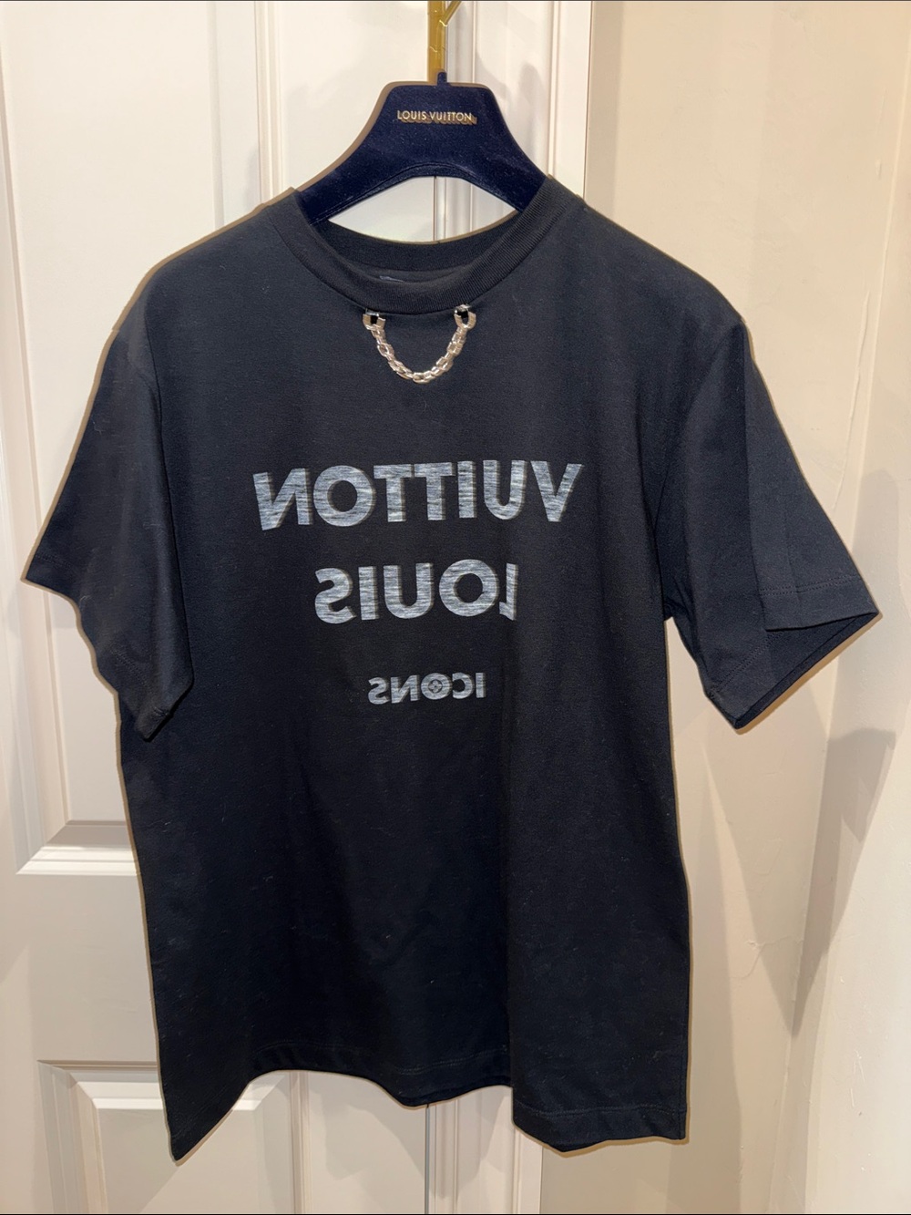 Louis Vuitton tshirt. BNWT. Size medium. Perfect condition.